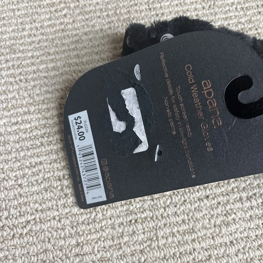 NWT Apana Cold Weather Active Black Fleece Touch Gloves S/M $24